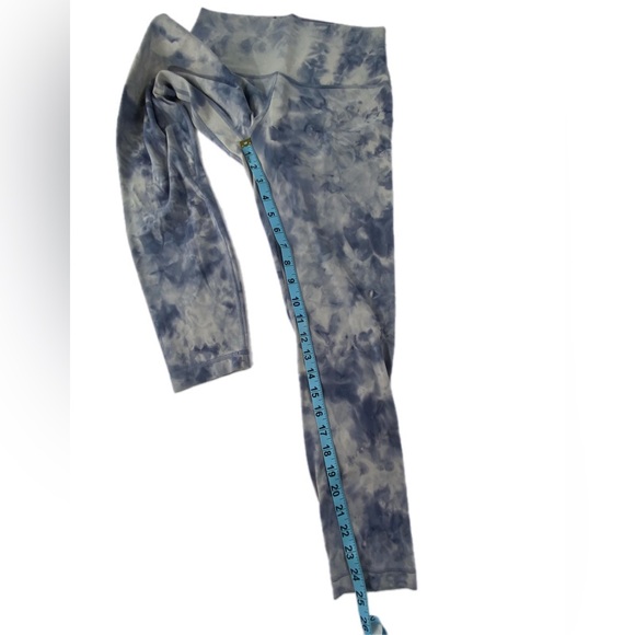 Lululemon Align Pant 25"
*Diamond Dye
Diamond Dye Iced Iris Peri Purple size 6 - Picture 6 of 13